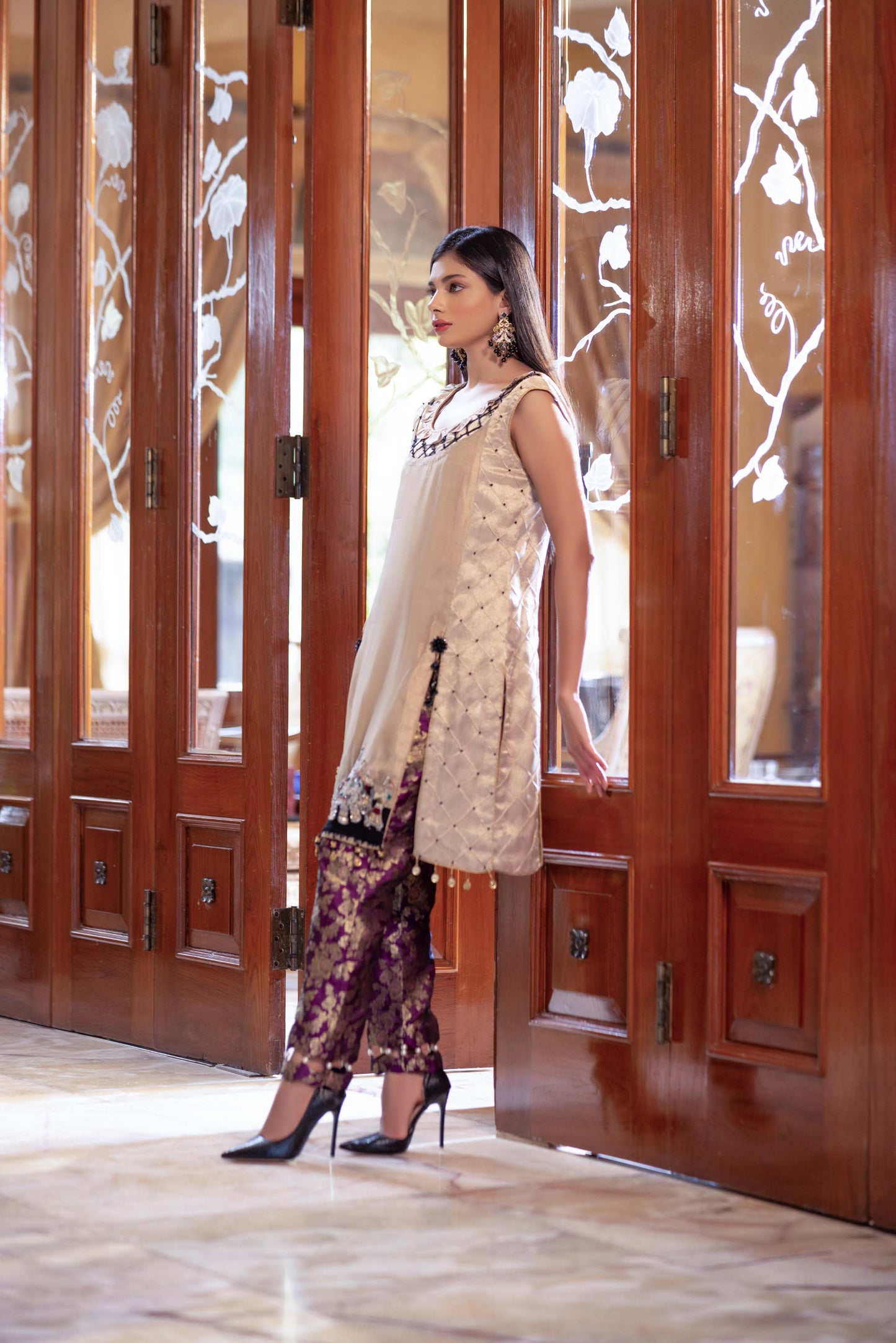 Luxury Formal 1004