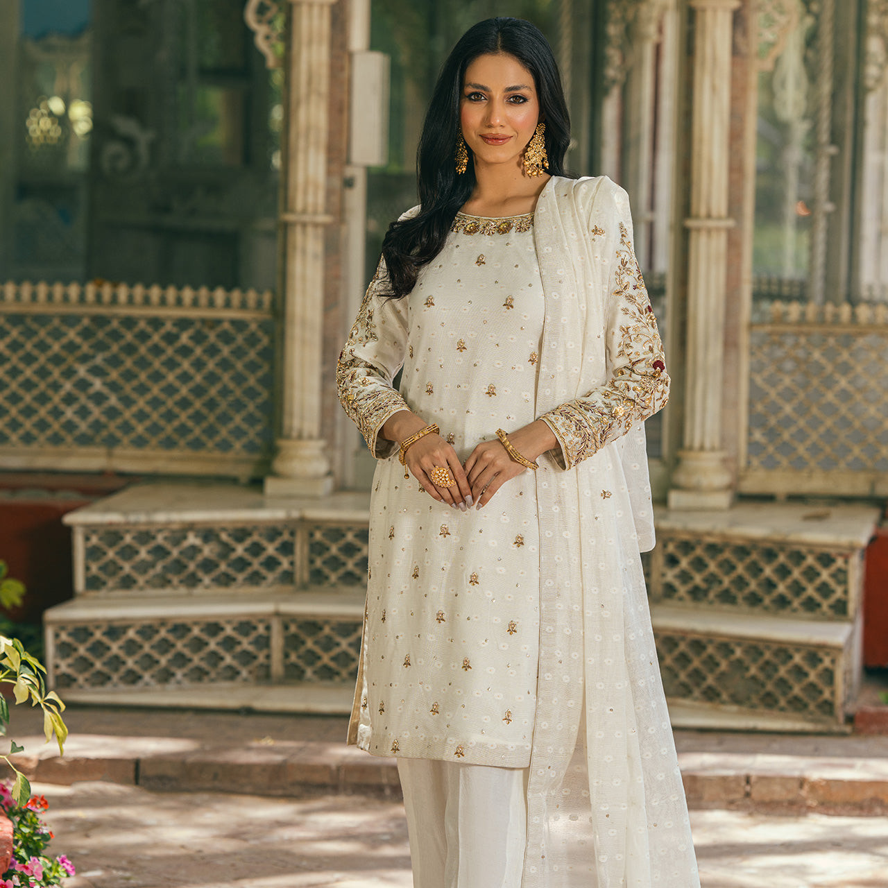 Daisy White Qalla Suit