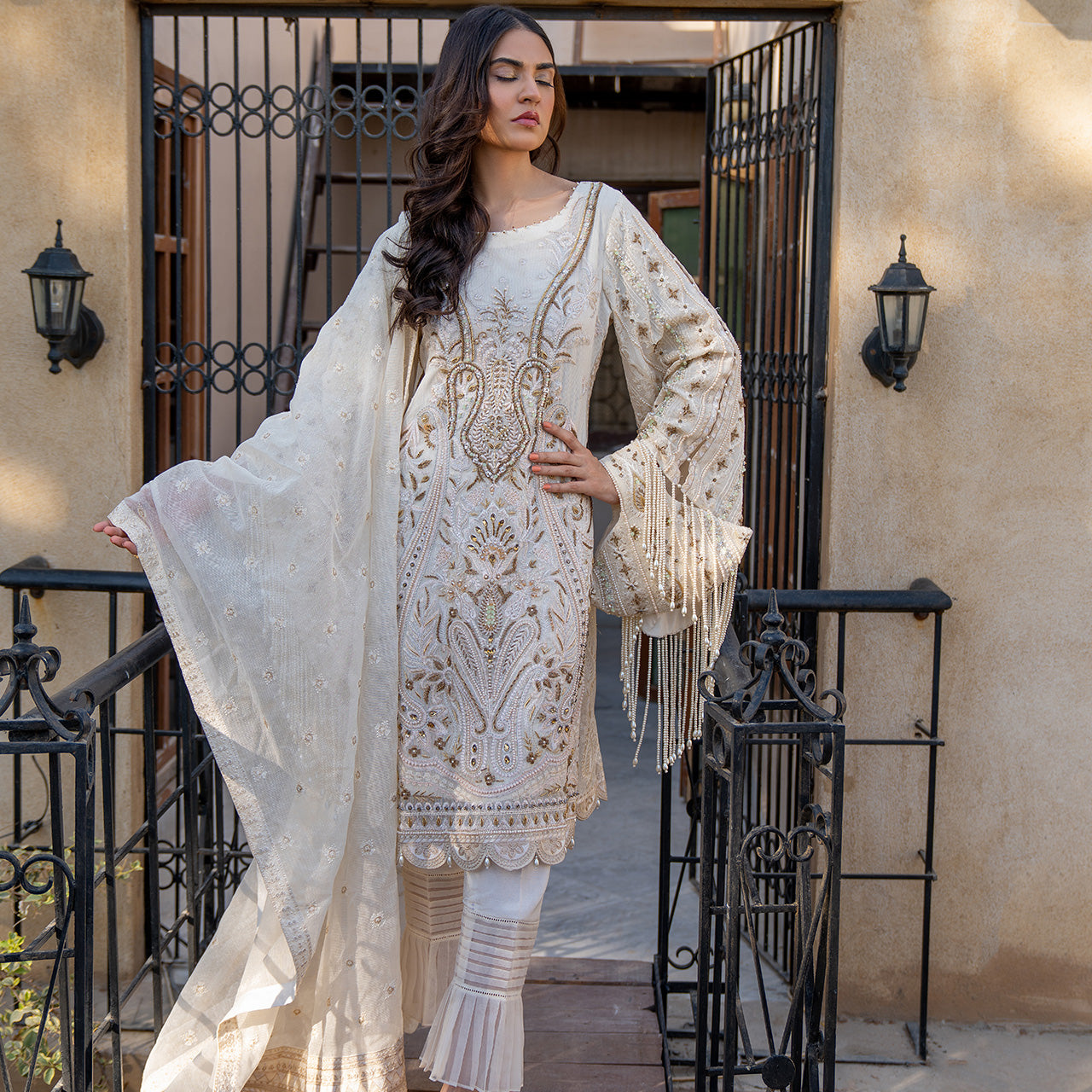 Frosted White Mushq Suit